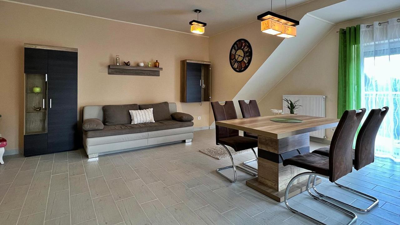 Gardencity Apartmanhaz Gyor Exterior photo