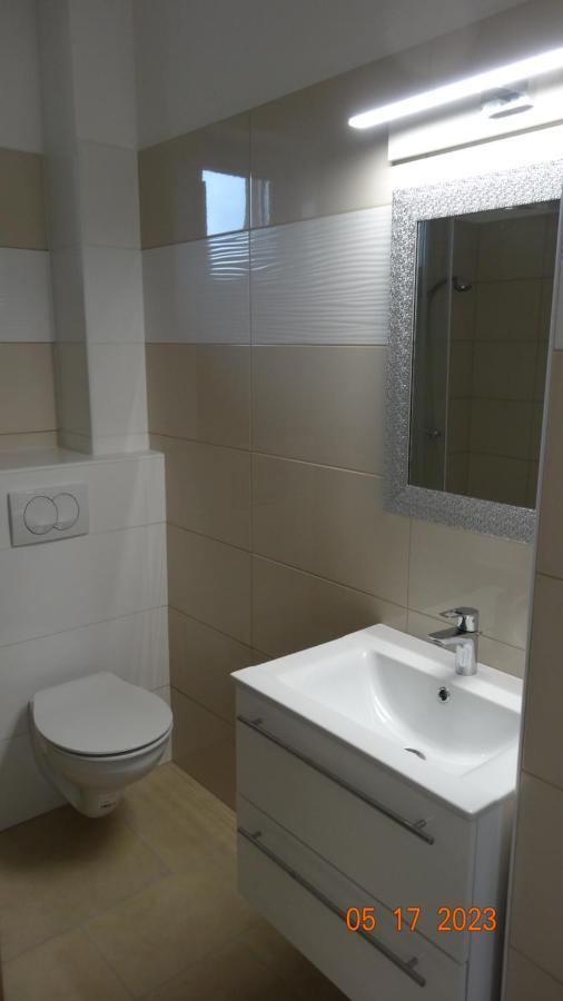 Gardencity Apartmanhaz Gyor Exterior photo
